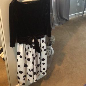 1 piece velvet top dress small fit. Large size